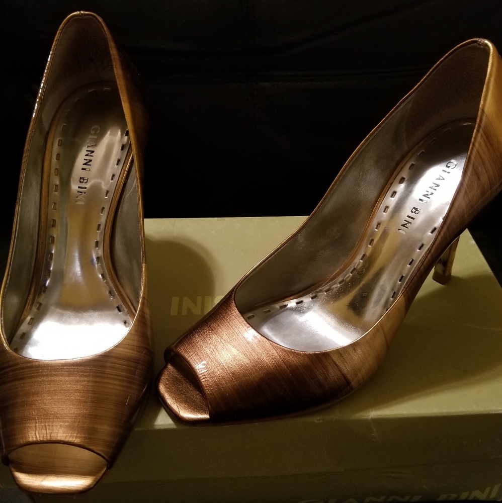 Gianni Bini Vervain Patent Leather